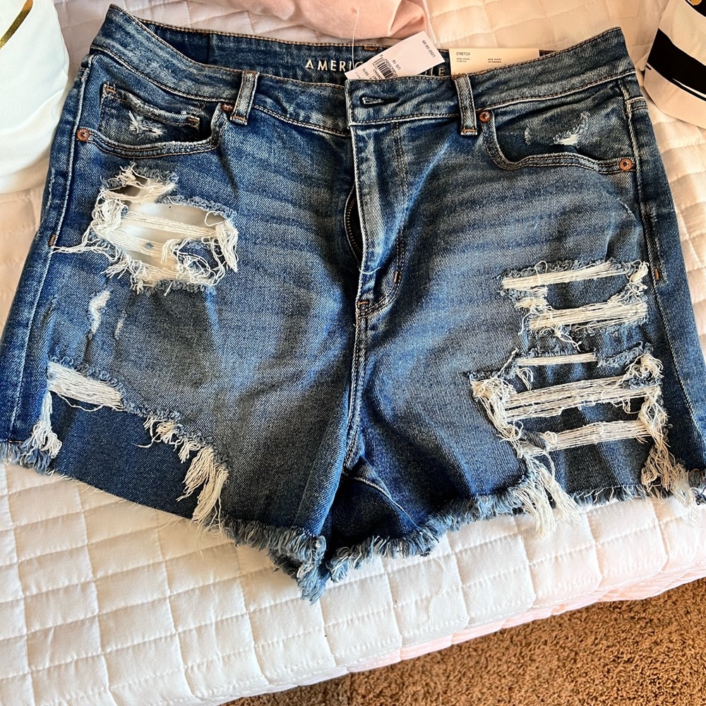 NWT AE mom shirt stretch